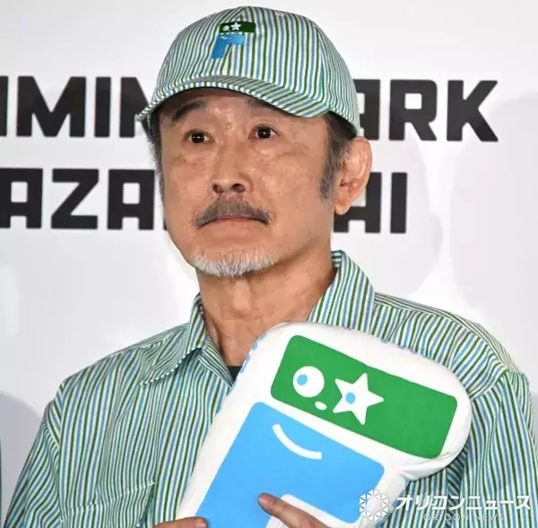 吉田鋼太郎、ファミマ初の旗艦店の屋上“ロゴ”に苦笑い　素朴な疑問「誰が見るんですか？」