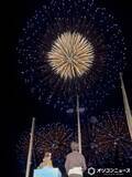 「横浜流星＆広瀬すず、『汝、星のごとく』コラボ花火に感激　25万人来場の花火大会にサプライズ登場」の画像1