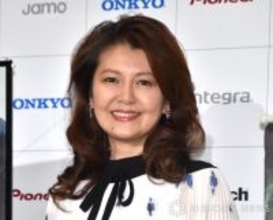 実写版『クレヨンしんちゃん』　“風間くんママ”の再現度にネット驚き「解像度高い」「あまりにもトオルママだった」