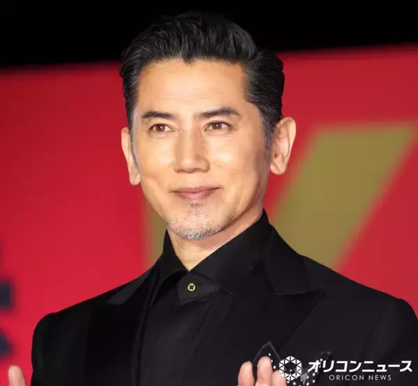 本木雅弘、撮影中に2度落馬もばっさりカット　ユースケ・サンタマリアが証言