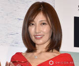 「44歳・熊田曜子「長女のお洋服借りた」　13歳長女の洋服を着こなすショートパンツ姿に「全然違和感ない」「どこかの女子高生かと」と反響」の画像1
