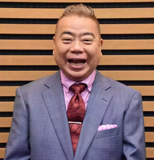 出川哲朗、『モーニングショー』生出演で“ぶっこみ”連発　コメンテーター席を前に「ニュースに載ってる方、問題発言して…」