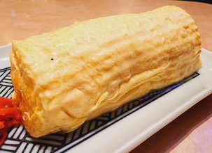 「明日のお弁当これにします」「どんな味なんだろう…！」卵焼きに“梅干し”を入れる簡単アレンジ