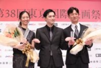 吉沢亮、「黒澤明賞」授賞式にサプライズ登壇　李相日＆クロエ・ジャオ両監督の受賞を祝福