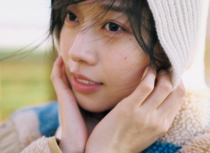 モー娘。牧野真莉愛、大人の魅力たっぷりなデートグラビア　久々『マガジン』表紙に登場