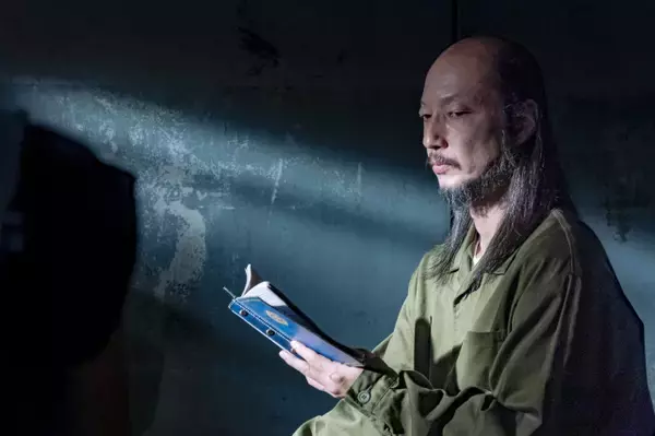 『パンチドランク・ウーマン』“死刑囚”キャスティングに反響「8番出口の人だ」「圧倒的教祖感」「ハマリ役」