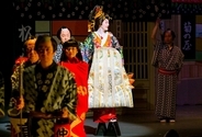 「綺麗やわぁ」 市川由紀乃、大阪で総重量“30キロ超”の花魁姿　三山ひろし座長公演が新歌舞伎座で開幕