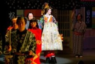 「綺麗やわぁ」 市川由紀乃、大阪で総重量“30キロ超”の花魁姿　三山ひろし座長公演が新歌舞伎座で開幕