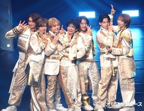 AmBitious、関西弁アイドルソングの新曲初披露　真弓孟之が宣言「絶対にこのAmBitiousでアリーナ立ちます」【ライブレポート】