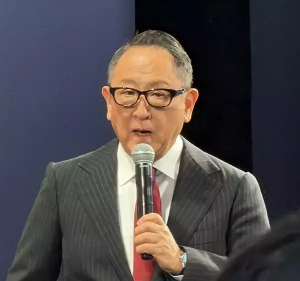 まさかの“アクスタガチャ化”→驚きの“完売”　トヨタ・豊田章男会長、『東京オートサロン』で驚異の人気