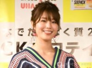 稲村亜美、超ミニスカ×ハイソックスで“太もも全開”　美脚際立つゴルフウエア姿「健康美人」「可愛い」