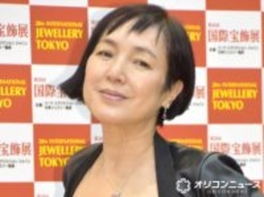 桃井かおり、土鍋に“具材たっぷり”の手作り鍋焼きうどんを披露「おおっ！旨そう」「お野菜モリモリ」「芯から温まりそうですね」