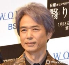 時任三郎、俳優の息子がスーツ姿披露　父譲りのビジュアルに反響「イケメンすぎてキュンキュン」「スタイルめっちゃいい」
