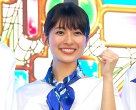 元TBS山本里菜アナ、壁にもたれ…ボディラインあらわなショットに反響「最高です！」