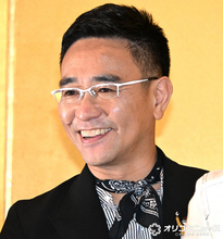 八嶋智人、客席から登場でファンのポップコーンをひとつまみ「歯に挟まってしゃべりにくい」