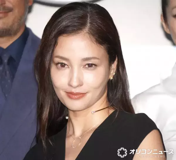 “座長”黒木メイサ、謙そんも照れ笑い「誰かフォローして、すぐ！」