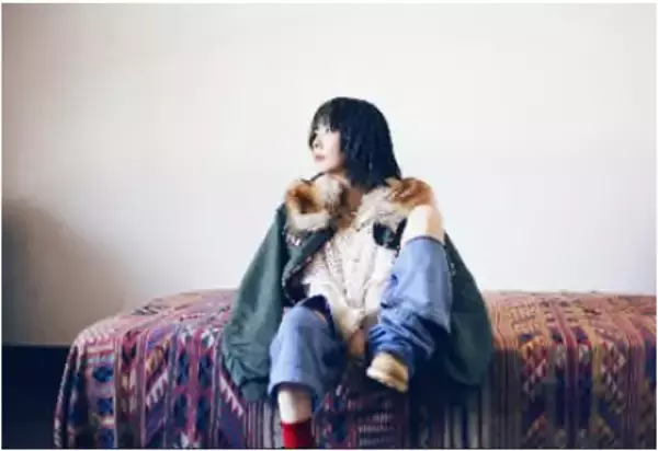 aiko、阪急電車への思い…「一人暮らしを始めた時、最寄りの駅」明かす　三国駅に特別広告も【コメント】