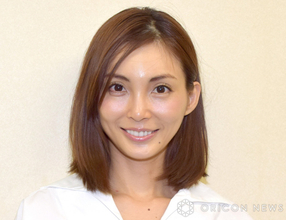 押切もえ、家族で秋の秩父へ　帽子に蝶がとまる1枚も「蝶のブローチかと思いました」「メッチャ可愛い」　夫は中日・涌井秀章投手