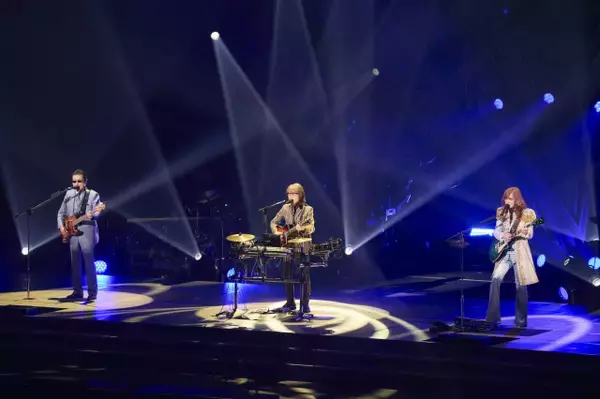 THE ALFEE、105回目の武道館ライブでロックバンドとして最多記録を更新　通算ライブ数3000回まであと7本