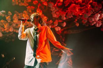 Aile The Shota、高らかに「This is the music！」　歌、ダンス、バンドが一体となったツアーファイナル【ライブレポート】