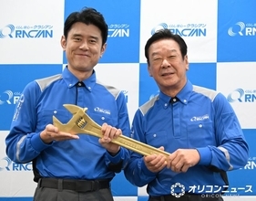 原田泰造、クラシアンCMに出演　AI森末慎二と共演　イベントのトラブルも即解決