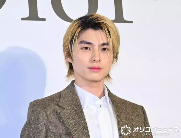 本田響矢、ディオールイベント来場　パリコレ観覧への夢語る「実際に、パリに行って…」