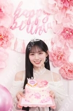 乃木坂46川崎桜、誕生日企画でプリンセスに　さくたんから“愛のメッセージカード”も