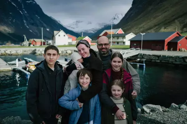 【カンヌ映画祭】パルムドール受賞、子育てをめぐり虐待を疑われる家族の物語『Fjord（原題）』日本公開決定