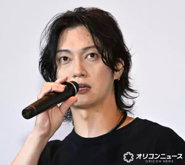 喜矢武豊、胴上げシーンで“裸”をめぐる熱い攻防　辻裕之監督が裏話