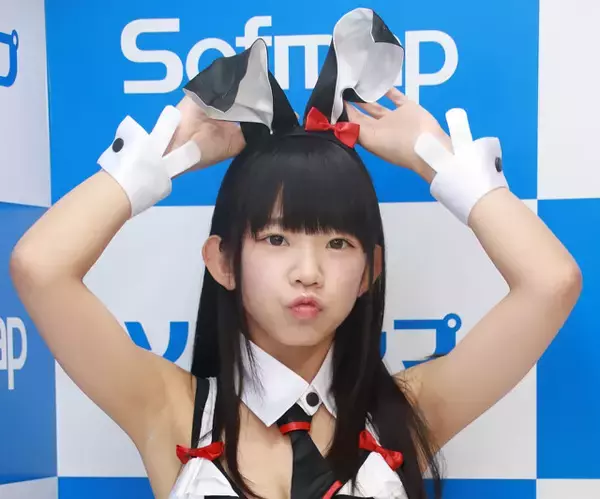 30歳・童顔Fカップグラドル、セーラー服姿に反響「中学校に入学ですか？」「違和感なさすぎ」「ツインテ可愛すぎー！！」