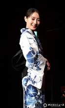 波瑠、涼やかな浴衣姿でアクアリウムイベント　一緒に来たい人は「うまくいったら推しを」