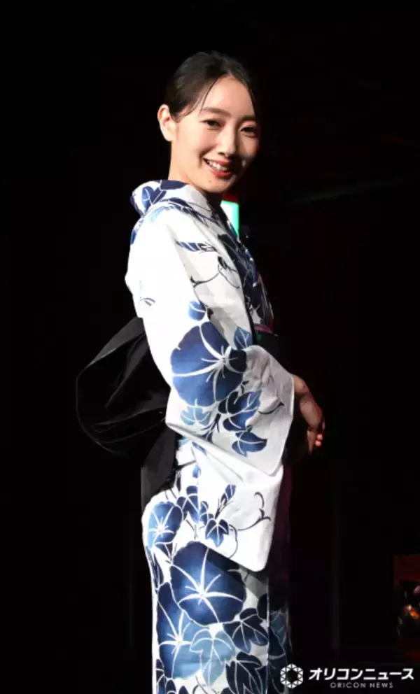 波瑠、涼やかな浴衣姿でアクアリウムイベント　一緒に来たい人は「うまくいったら推しを」