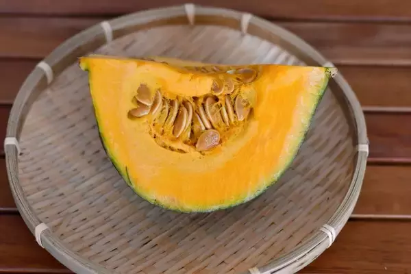 鍋で茹でる・蒸す工程は一切なし、レンチンで作れるかぼちゃサラダに「ハードル下がる」「これなら作れそう」