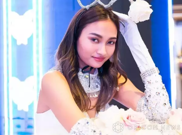 “10頭身モデル”香川沙耶、大きな指輪キラリ　「大切な人とこれからの時間を共に」と報告