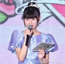 長浜広奈、ガルアワMCでも“おひなさま節”炸裂「幸せで堪らないです」　“大々だい好きな”先輩と共演