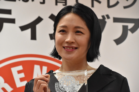 犬山紙子、日本の“政治の話はタブー”に持論「支持政党が違う人との付き合い方が学べない」　家庭内での会話の重要性語る