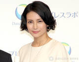 「「美形一家ですね」柴咲コウ、幼少期のレアショット披露に反響「お母様にそっくり」「パパもイケメン」　誕生日迎え家族に感謝伝える」の画像1