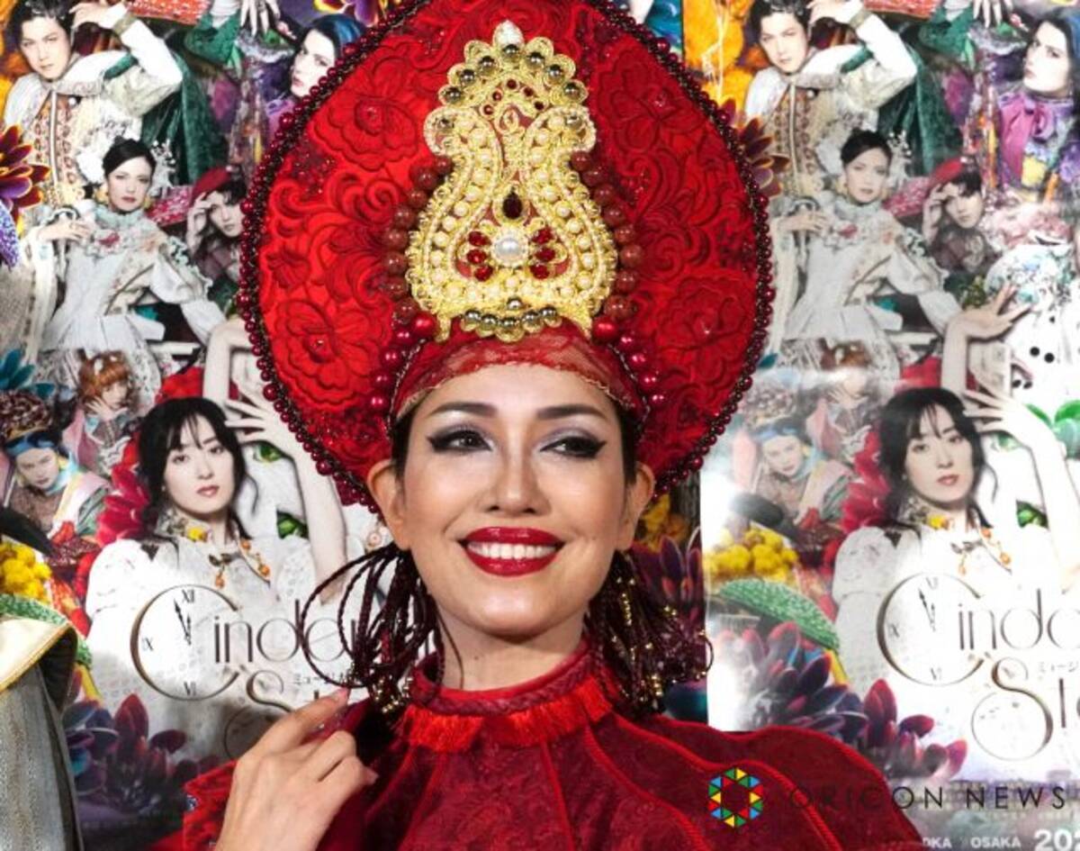 アンミカ ミュージカル初出演で魔法使い役 アンミカ節 名言もそのまま登場で 私も希望と明るさの魔法をかけさせていただきたい 22年9月6日 エキサイトニュース