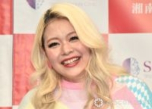 エルフ荒川、妹2人との“三姉妹ショット”公開「みんな整ってるのすご」「違うタイプのギャルって感じでカワイイ」