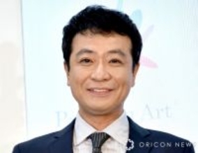 中山秀征、妻・白城あやかが長男との2人旅を“顔出し”2ショットで報告　父そっくりの姿に反響「イケメン」「ひでっちょかと思った」