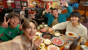 M!LK・佐野勇斗＆吉田仁人が焼肉堪能で大盛り上がり、『ホットペッパーグルメ』新WebCMの共演に歓喜も「親族が紛れ込んでいる感覚になった（笑）」