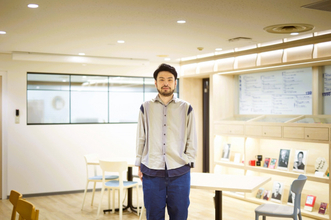 作家生活10年、直木賞作家・小川哲が語る転機と挑戦 “職業作家”を志した理由