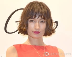 佐田真由美、ノーメイクで母との“顔出し”2ショットを公開「最高のお母さんですね」「幸せだねー」　誕生日を祝福