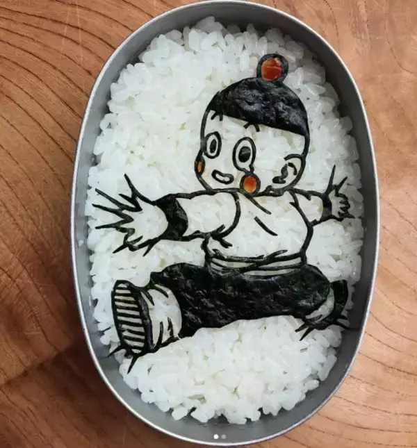 「昼休みが待ち遠しい…”制作に1時間かかった“人気キャラ弁、”毎日”タコライス…弁当で交わす親子のコミュニケーション」の画像