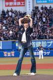 「LE SSERAFIM・ウンチェ、日本プロ野球で初始球式　野球ファンからも称賛の声」の画像1