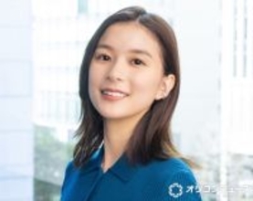 芳根京子、“ミニスカ×ジャケット”ヴィンテージ感あふれる秋コーデを着こなす　『POPEYE』撮影オフショットに反響