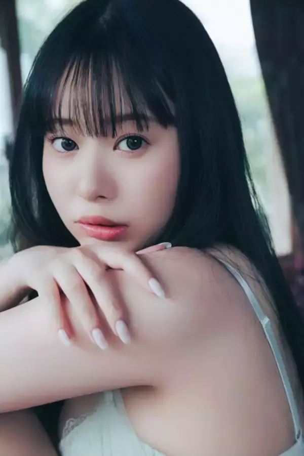 恋ステ出身・TikTok65万フォロワーの千星真穂、1年振りの『BUBKA』でフレッシュなグラビア
