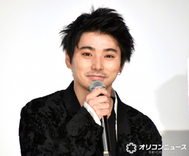 UA＆村上虹郎、最新親子2ショット公開　母から息子へ贈った愛の言葉に反響「すてきーー!!!」「カッケー親子だぜ」