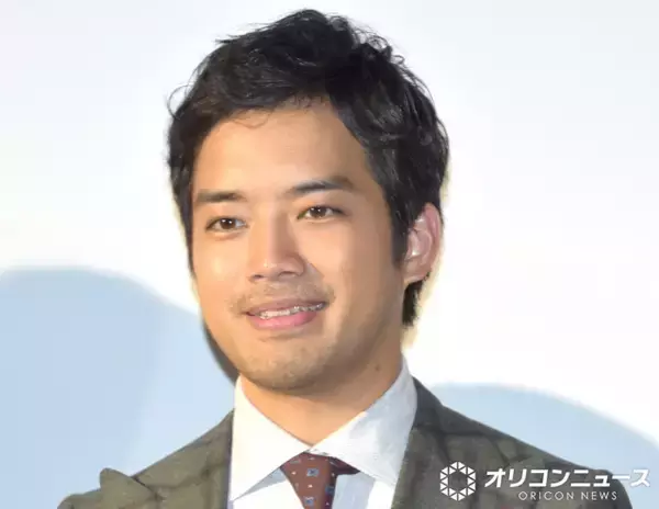『風、薫る』三浦貴大、毛深くワイルドに“変貌”…娘役と2ショット話題「自前?!!」「貫禄すご」