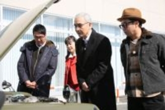 久米宏さん、前代未聞の“収録中納車”「きょうハンコ持ってきましたから」　スバル“名車”を2台乗り比べ